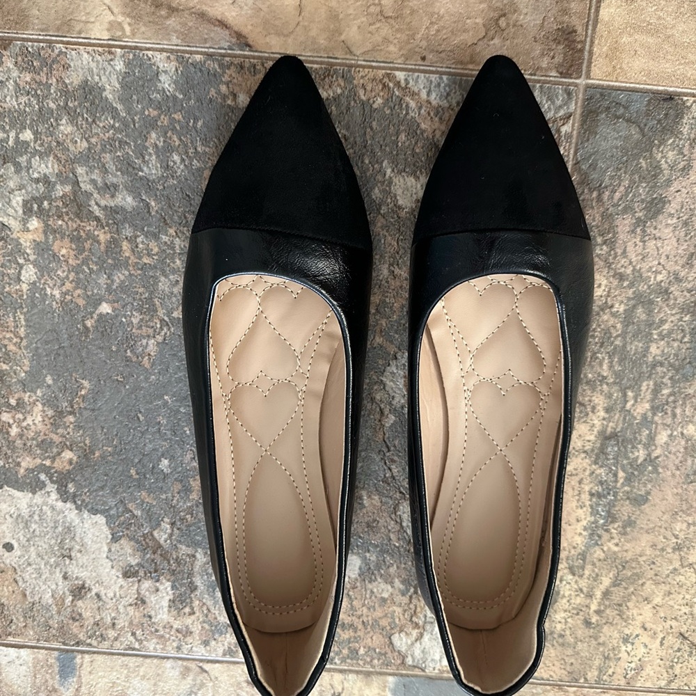 Elegant Black Women's Flats